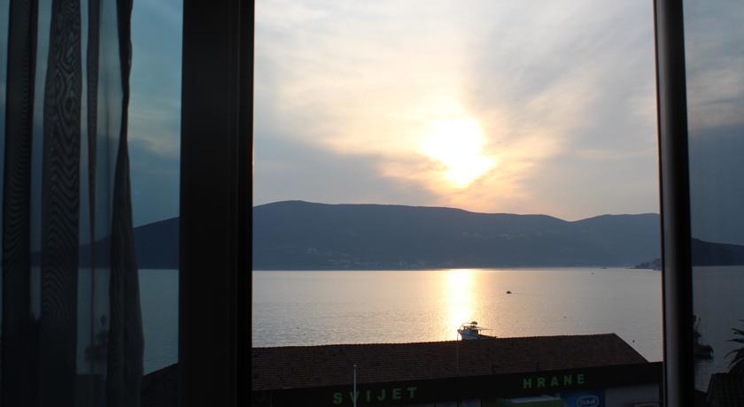 Tazex Apartments Herceg Novi Phòng bức ảnh